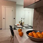شقة Lux світло не вимикають *