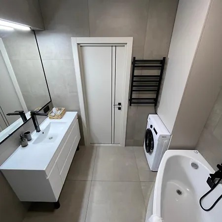 Lux світло не вимикають Appartement Oujhorod