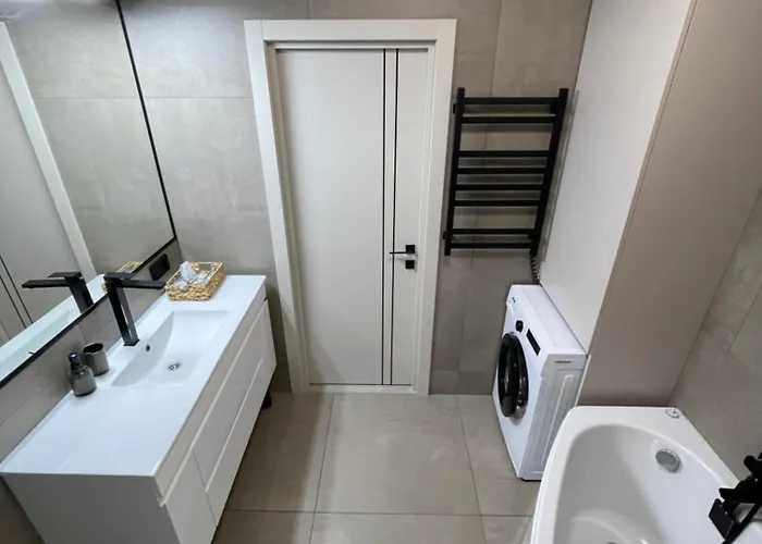 Lux світло не вимикають Apartamento Uzhhorod